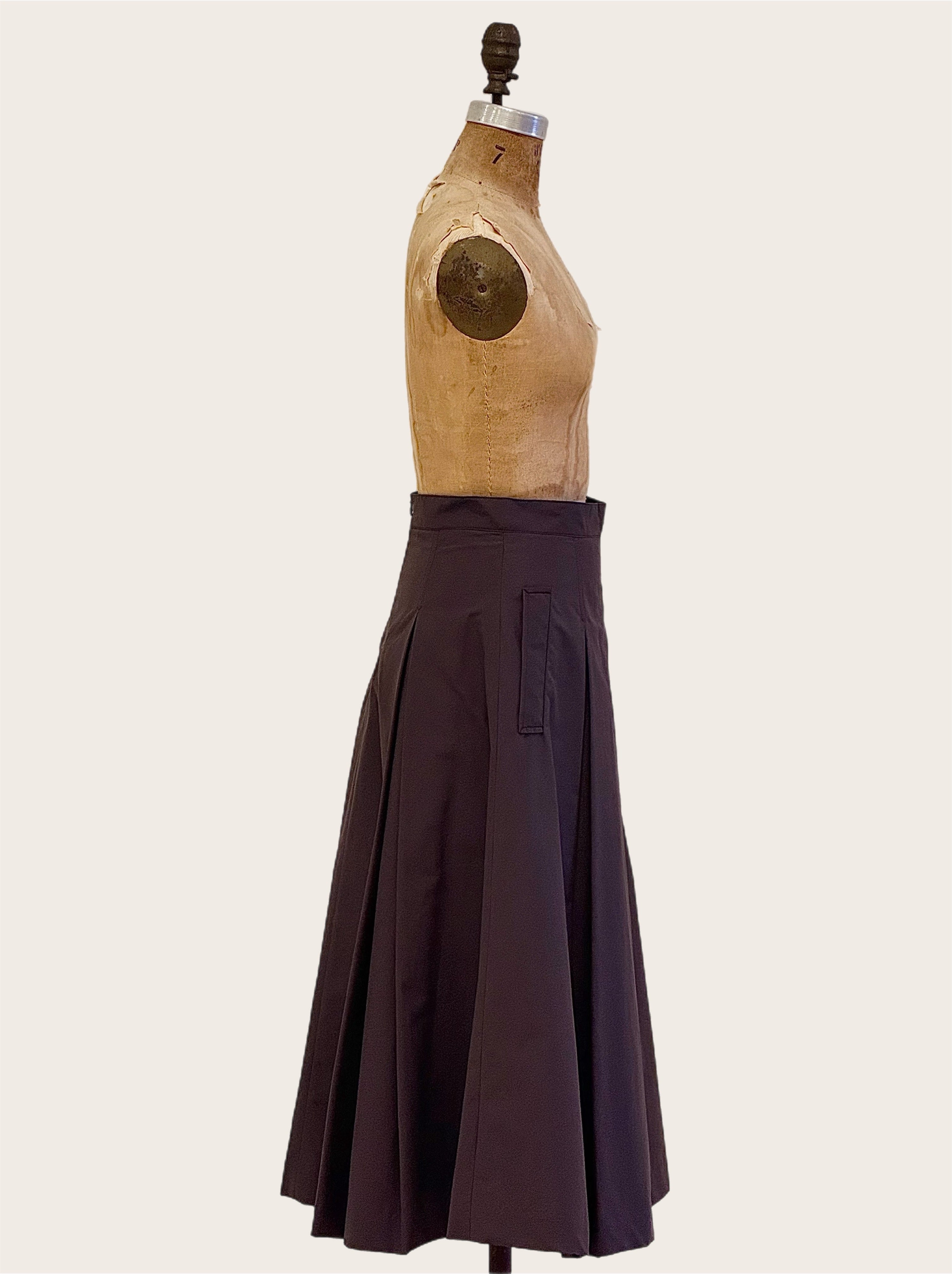 Flare Tuck Skirt