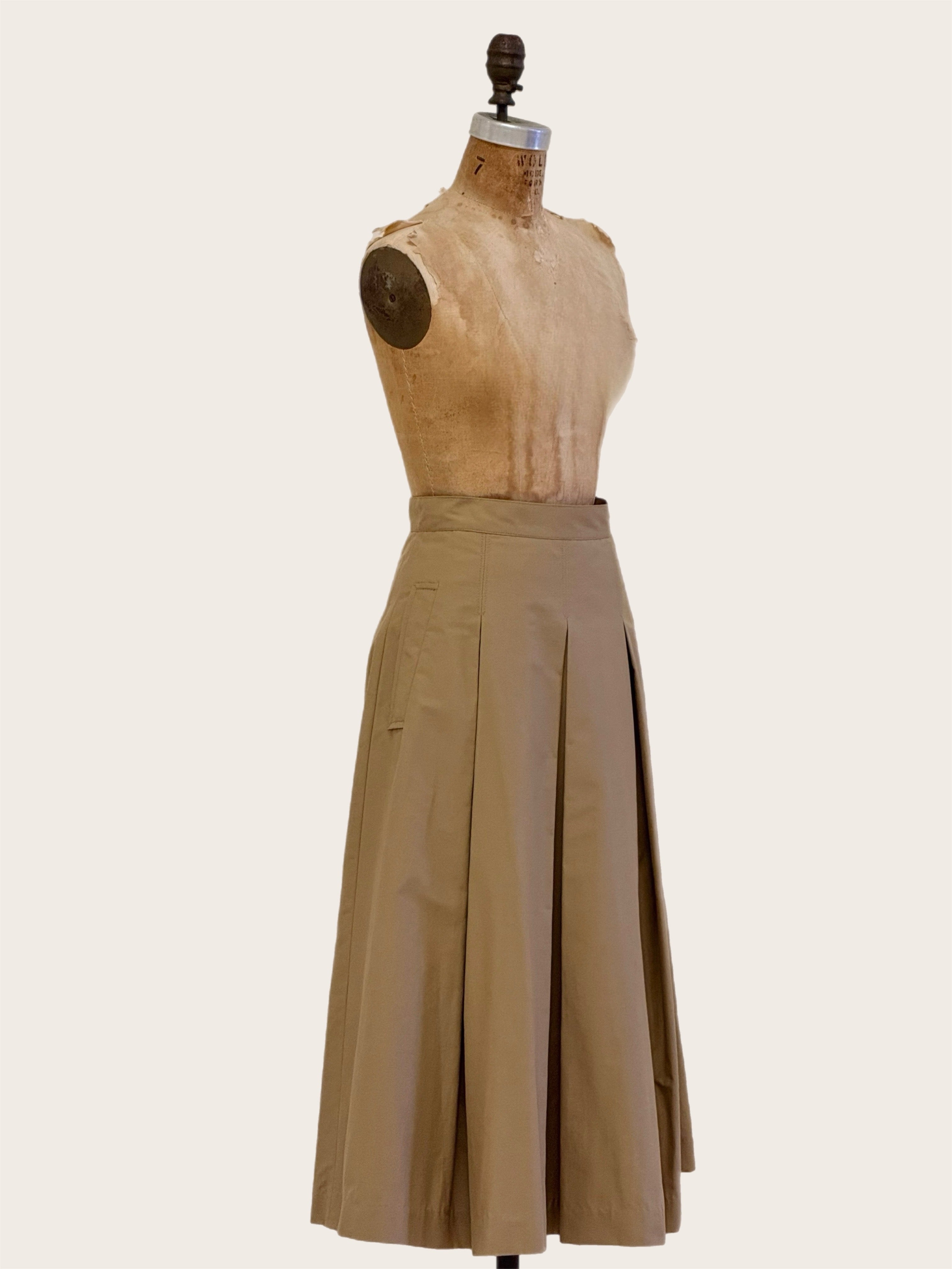 Flare Tuck Skirt