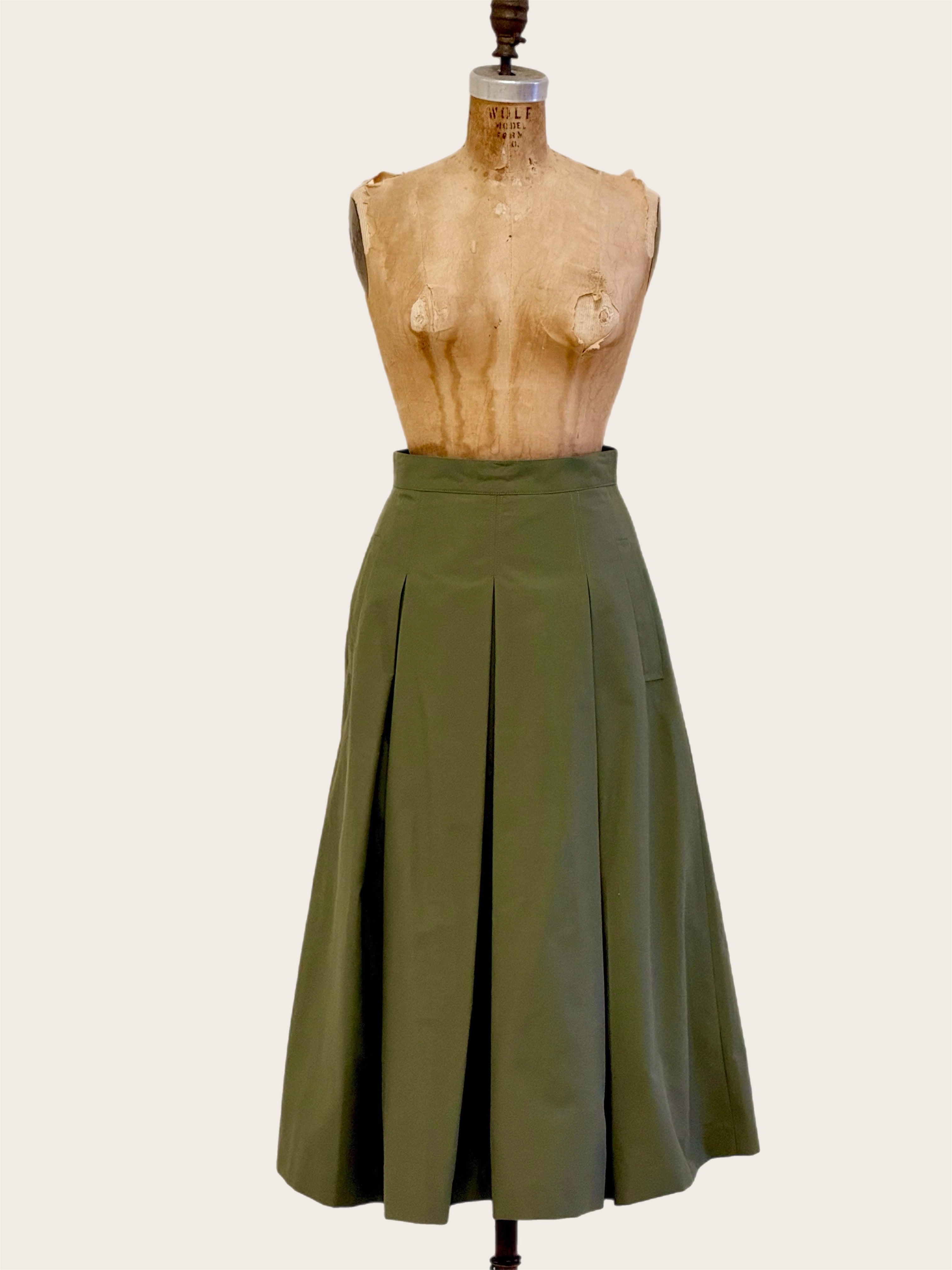Flare Tuck Skirt