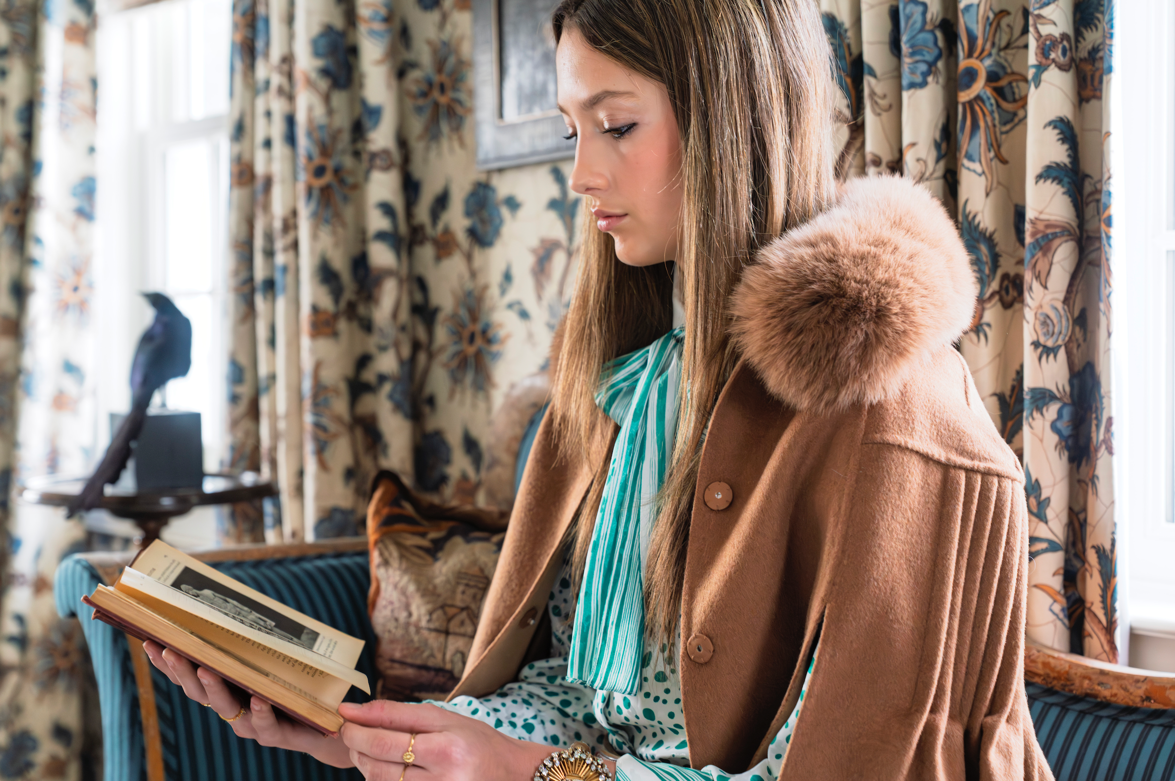 Italian Wool and Cashmere Capelet with Fox Trim